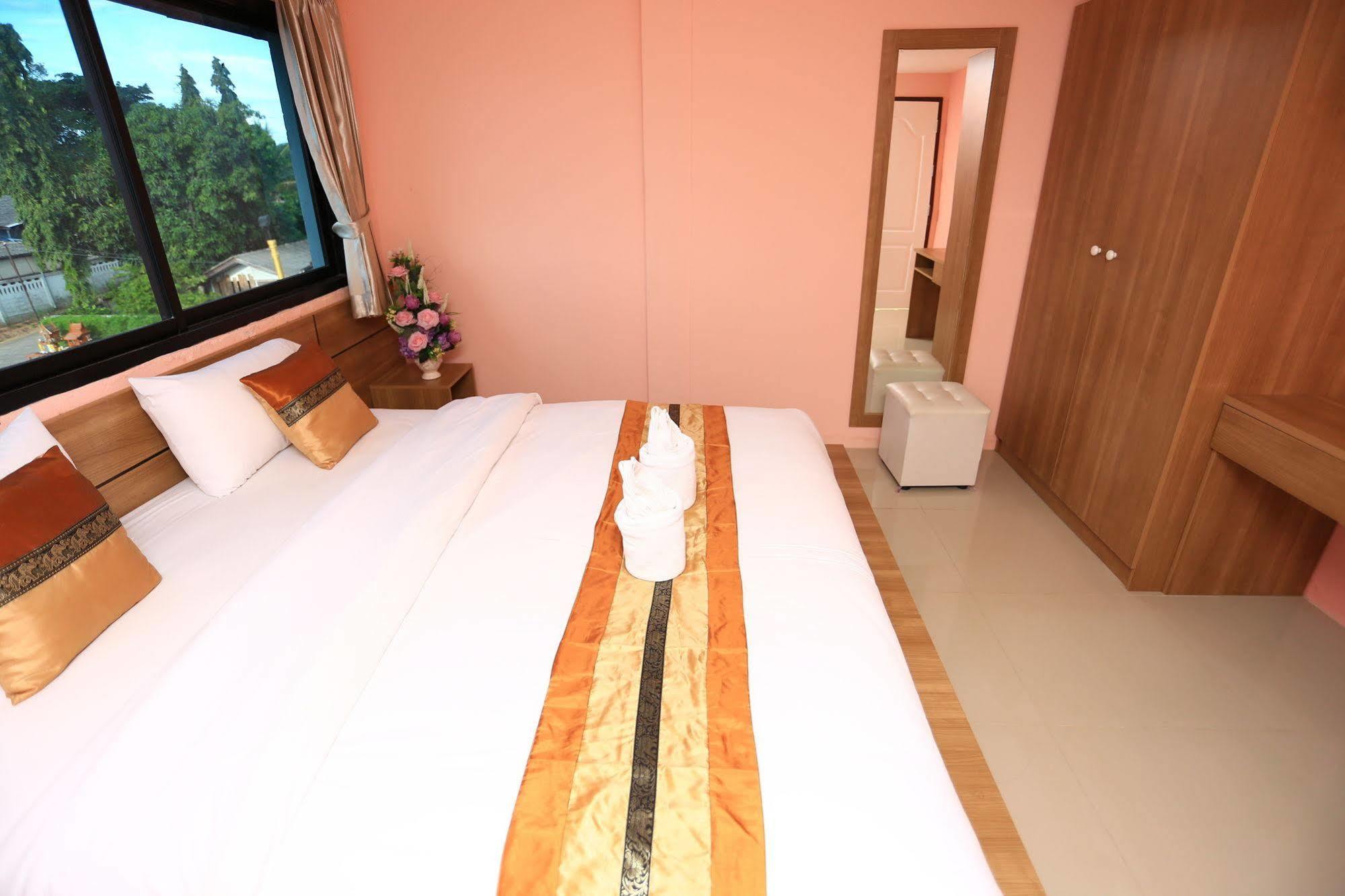 Airbest Gemtree Lampang Hotel Exterior foto